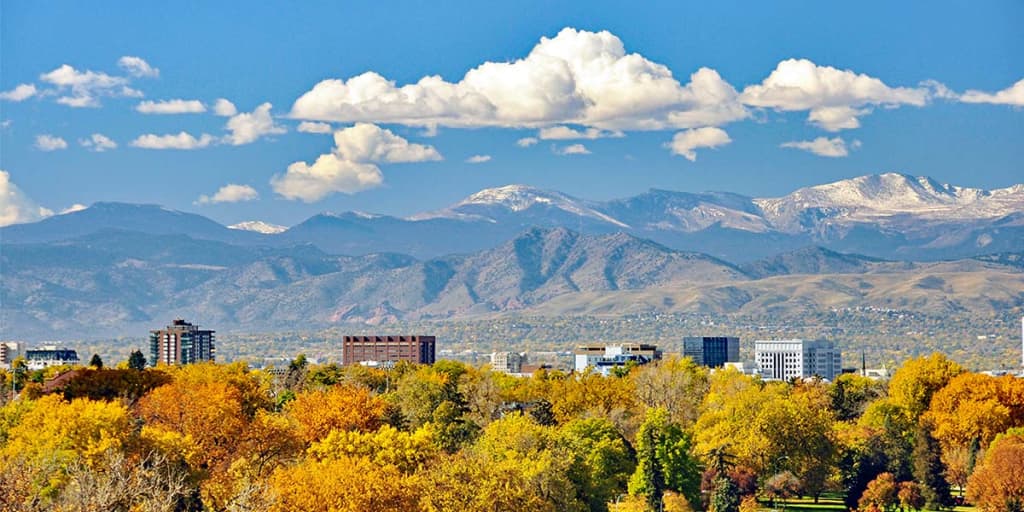 Skyline view of Denver, Colorado during the fall