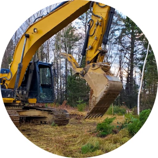 Rented excavator in Georgia digging
